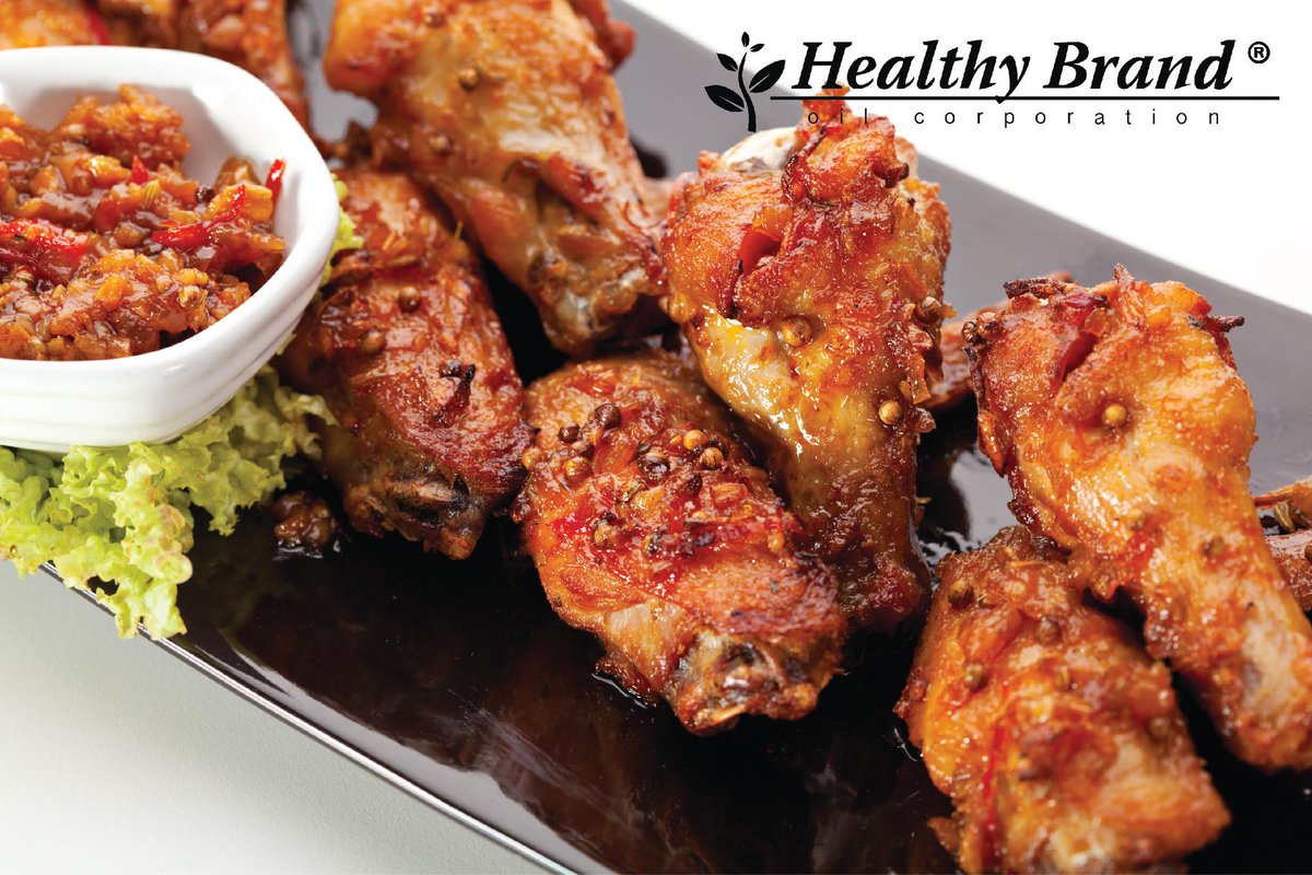 Happy Fry-Day!

Some of the largest restaurant chains in the world choose peanut oil to fry in. Why?

Peanut oil delivers an outstanding combination of stability and flavor.

This means a great crunchy texture as well as a slightly nutty and sweet taste, a winning combination.