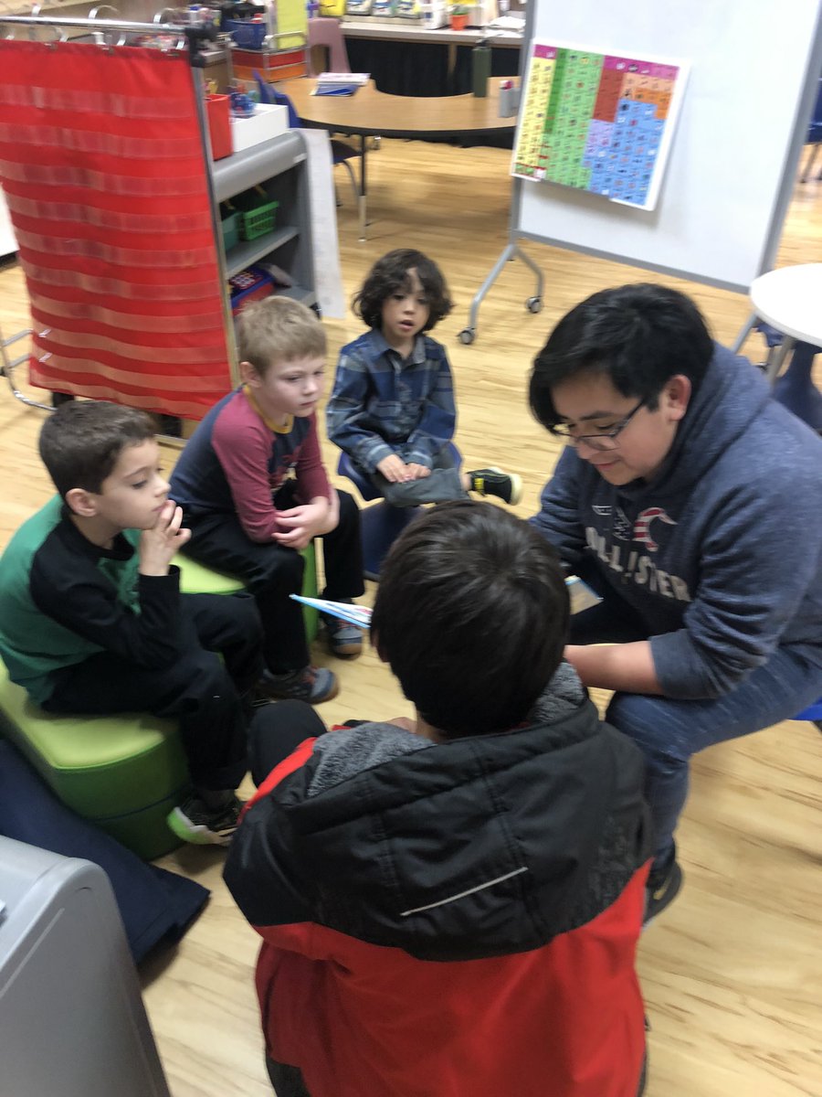 Mrsbigostweets's tweet photo. Thank you South Elementary for celebrating World Read Aloud with LMS 6th Graders today! #lovereadingtogether #sabrecatsandlions @LundahlLions @SouthD47 https://t.co/SEjqUZRh8z
