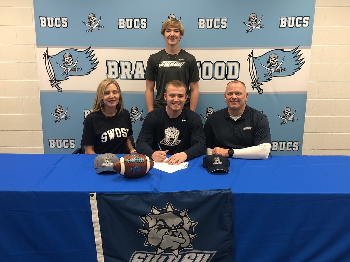 BrazoswoodF's tweet photo. Congratulations Brandon Welch on signing with Southwest Oklahoma State University!!! #wearebucs https://t.co/qvvUt5p7tE
