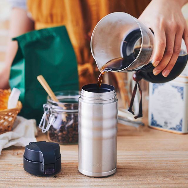 OtlinkSocial's tweet photo. Our Kyocera's Insulated Travel Mugs have a wide mouth so it's easy to add ice!  Because really who is so organised to have cold drinks ready to pour in?! Hot or cold, or hot ready to become cold in a snap, these are our team's firm favourite.  Premium ce… https://t.co/bHLzGVl8EQ https://t.co/FsQvp6sPfi