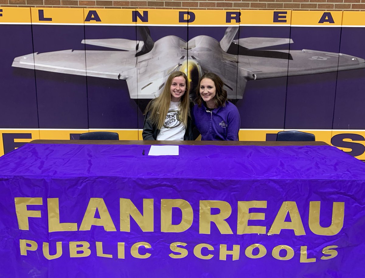 No better way to spend National Girls and Women in Sports Day than by celebrating National Signing Day with our future <a href="/SMSUWomensHoops/">SMSU Women's Basketball</a> Mustang.