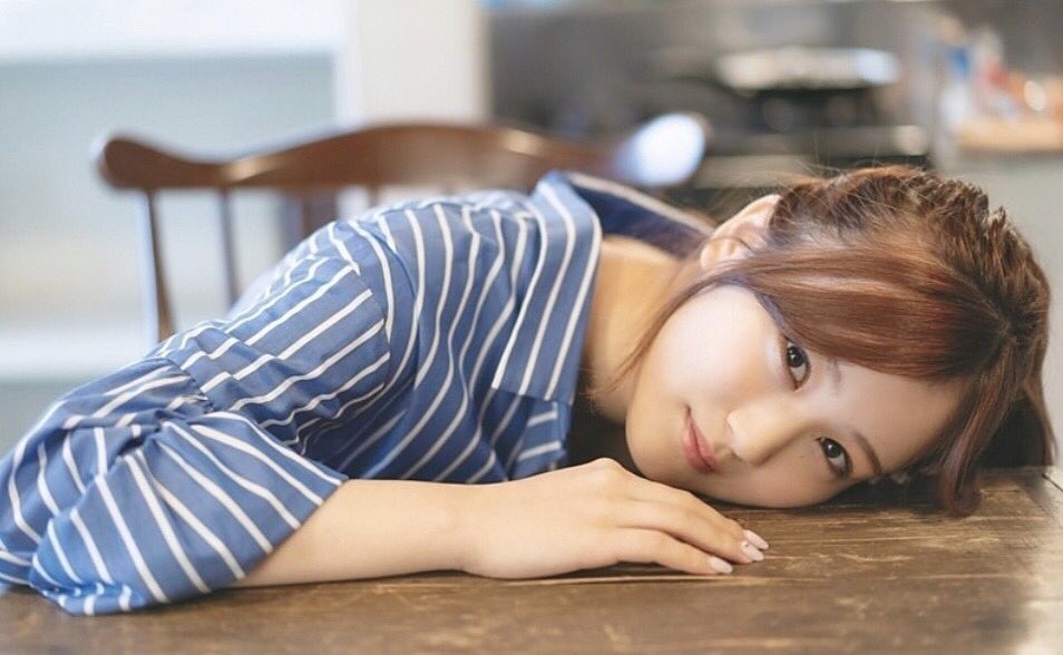 ASPU26's tweet photo. 22歳おめでとう㊗️
みなみちゃんと乃木坂のことがさらに大好きになった一年でした！
25枚目シングルは5枚目シングル以来のフロントでとても嬉しいです❤️
まいやんのラストシングルで悲しいと思いますが、みなみちゃんらしく頑張って下さい！
#星野みなみ誕生祭 
#星野みなみ生誕祭 https://t.co/x7l16w688E
