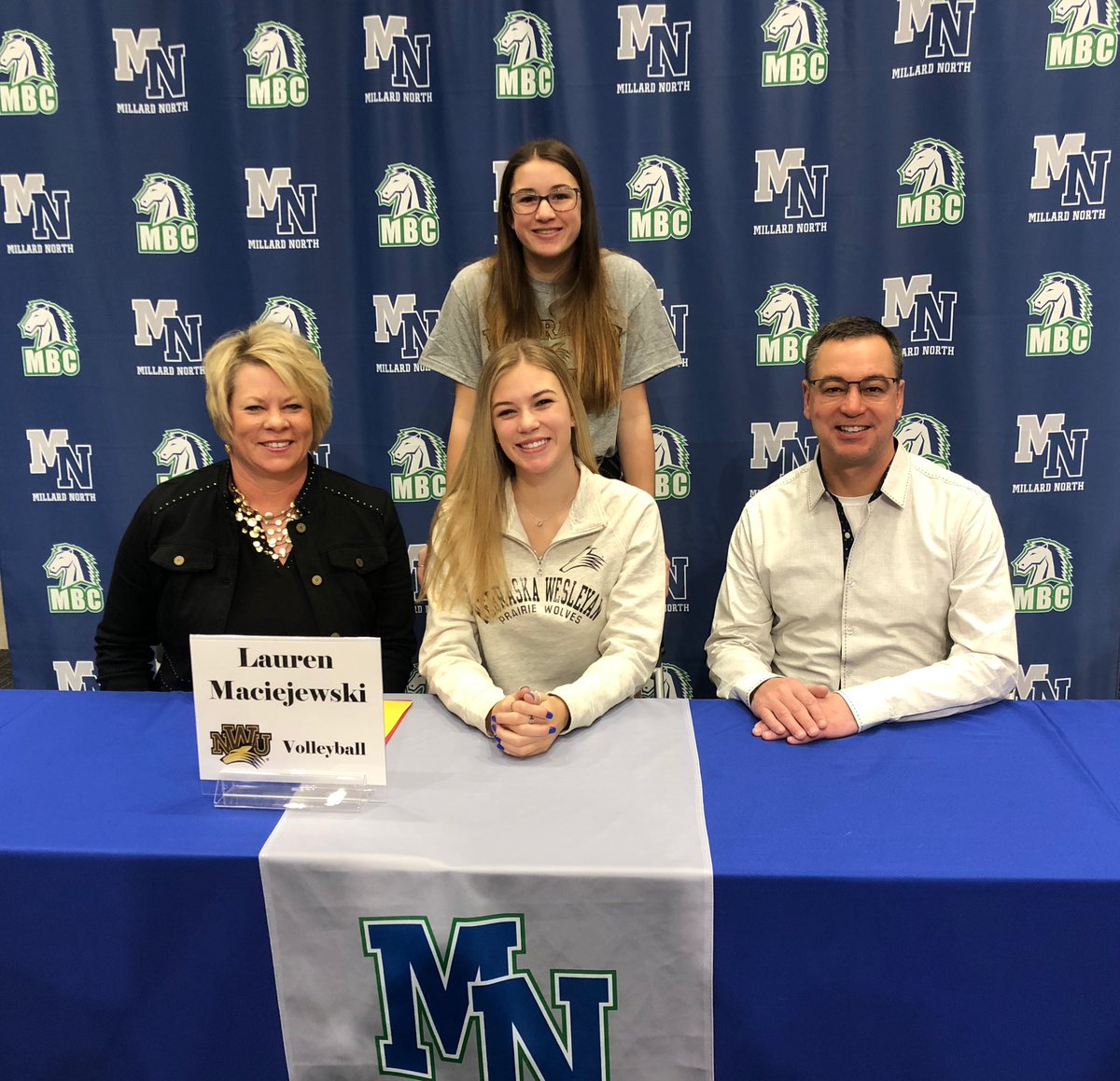 lo_maciejewskii's tweet photo. Super excited to be a Prairie Wolf next year &amp; grateful for the opportunity to continue my academic and athletic career. A big thank you to my family, friends, and coaches for all of their support. #gopwolves https://t.co/IHEteb4XXB