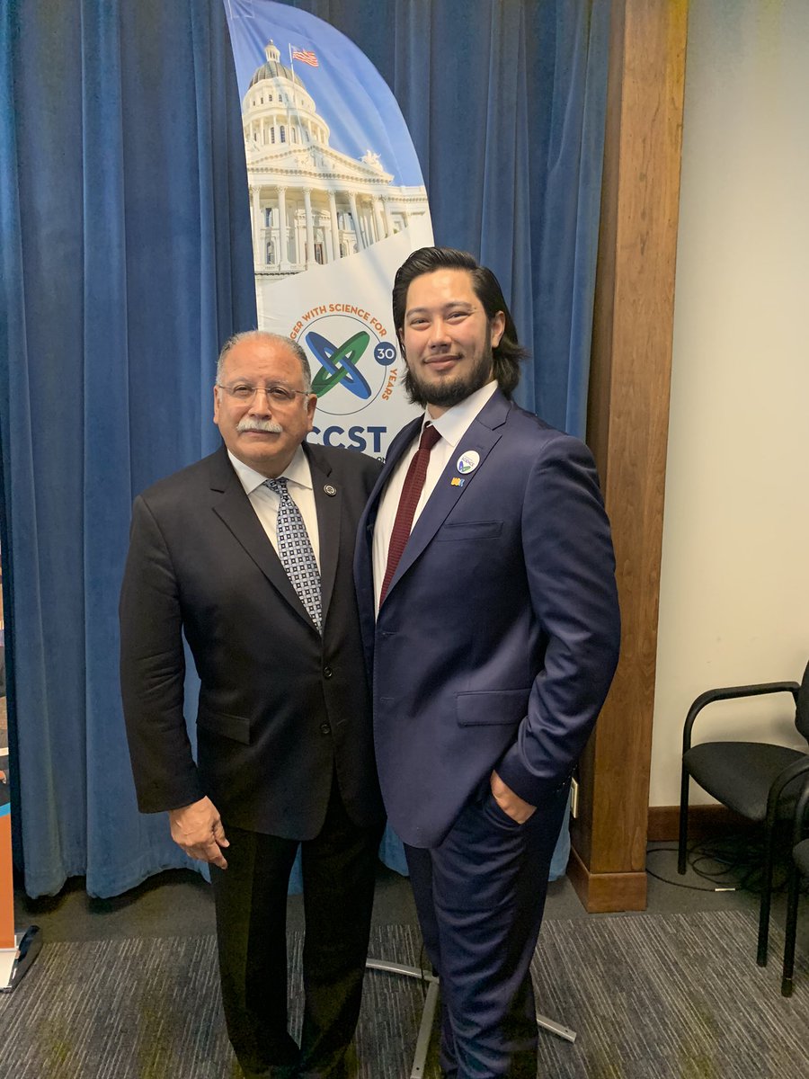 Willie_mota's tweet photo. I can’t believe the experience I had today in Sacramento. I loved speaking to my representatives @AsmJoseMedina and @GeneralRoth about my research in the Santa Ana River! #scipol #scicomm #ecology #nspn #sciencestranslator @CCSTorg @UCRS2P @UCRGradSuccess @UCRCNAS https://t.co/YyNtMU99cY