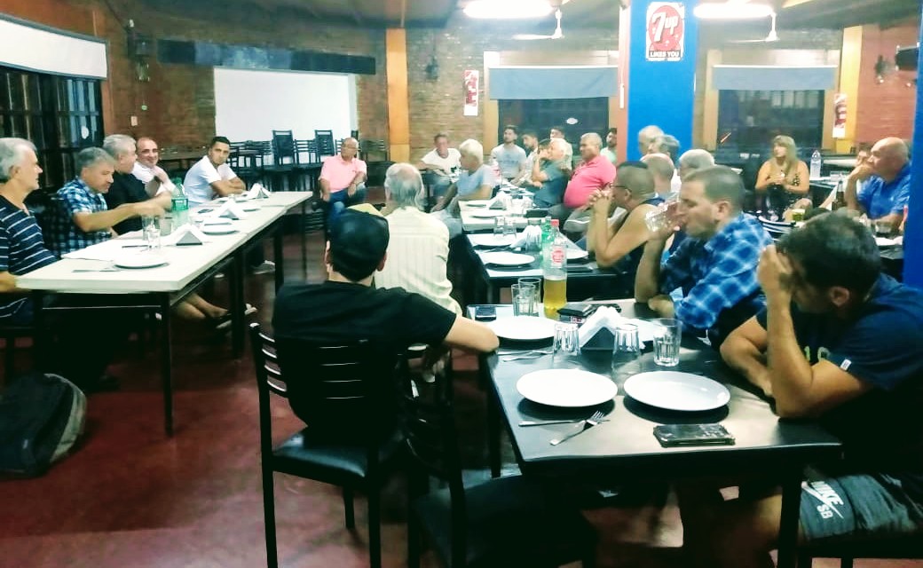 Se realiza la Primera reunión de la <a href="/mesaprimerad/">Mesa Primera D</a> del año en la Sede <a href="/CentroEspaniol/">Centro Español</a>, con la presencia de los representantes de todos los clubes de la categoría.
