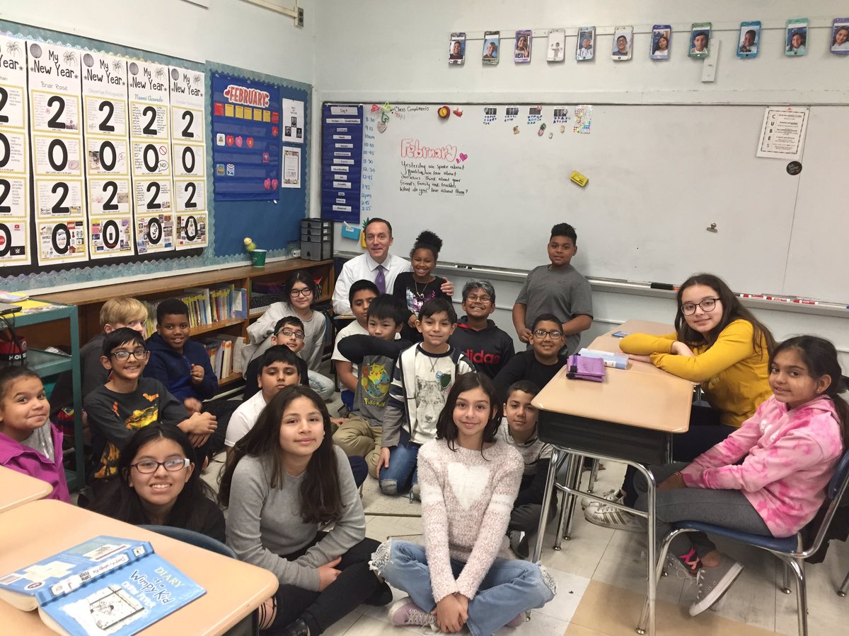 BAS World Read Aloud Day was such a success! Thank you to all the guest readers! #BAS #Lookfortheawesome #WorldReadAloudDay2020 @ValleyStreamBAS @VS24District
