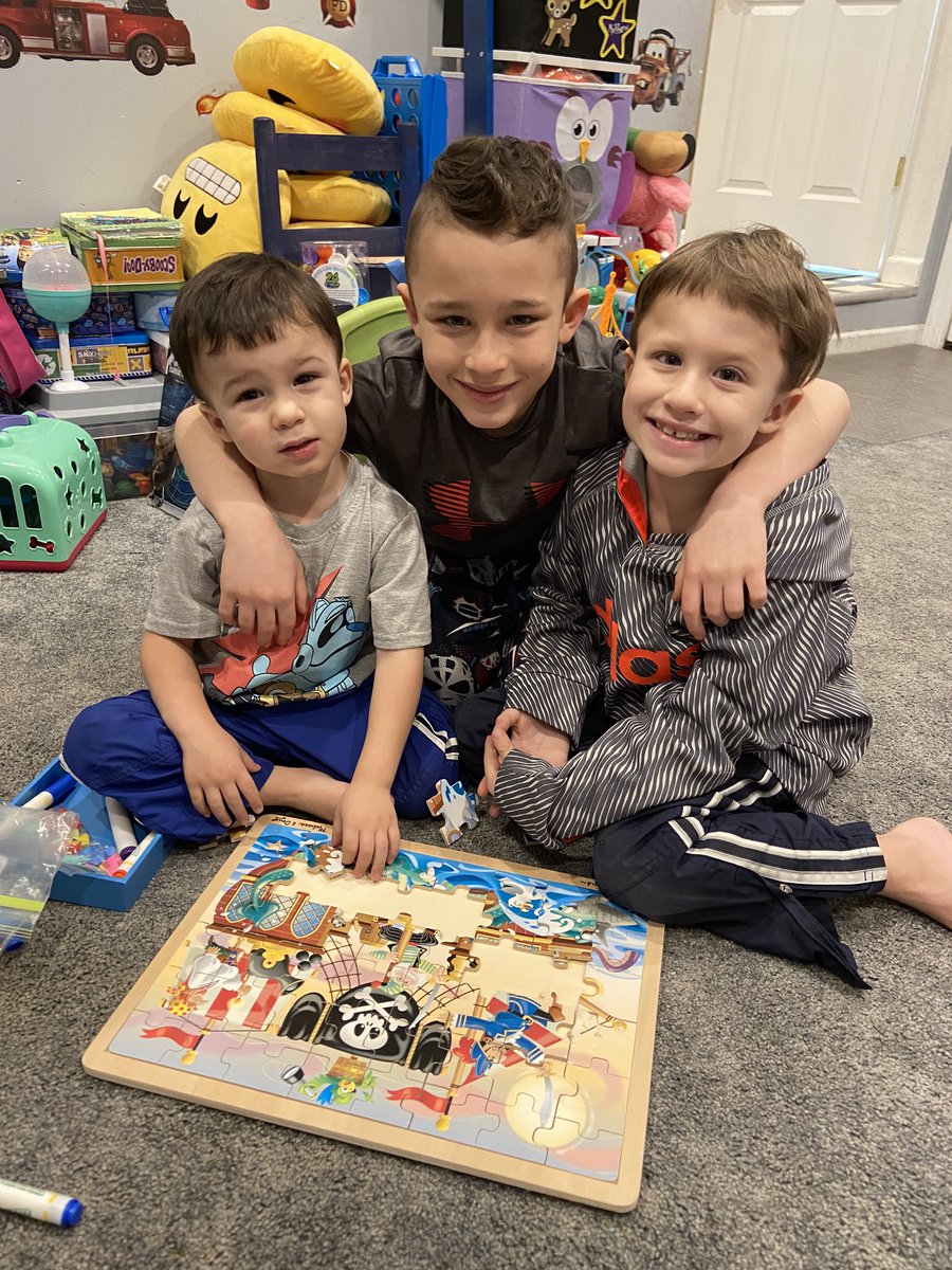 Scrapster11's tweet photo. We love Family Connect Night!! Puzzles and Rubik’s Race!! #Sch2Connect @OceansideSch2 https://t.co/wKWORJecJG