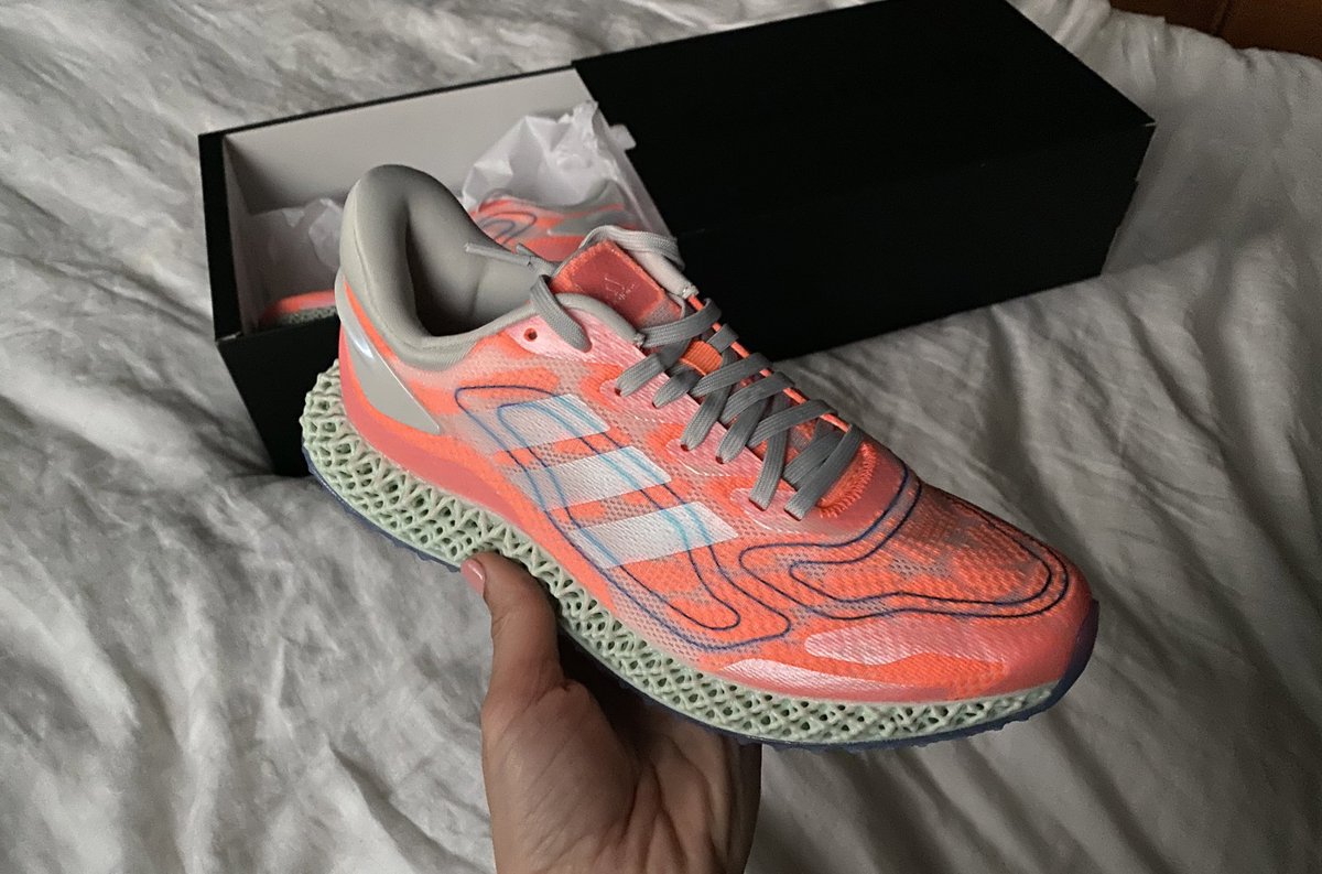 1 of 380 friends and family new 4D silhouette 😳🙏😻 <a href="/adidasrunning/">adidas Running</a> #4DRun #4DRun1