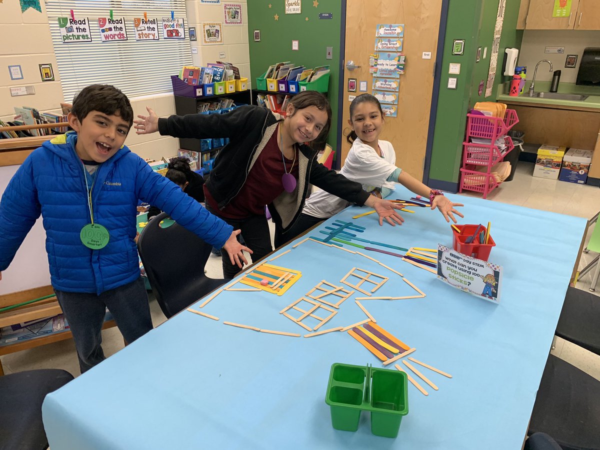 2ndFields's tweet photo. 100th Day STEM Stations! 100th Day of School! @2ndFields @NISDFields https://t.co/tk4FsMCYvh