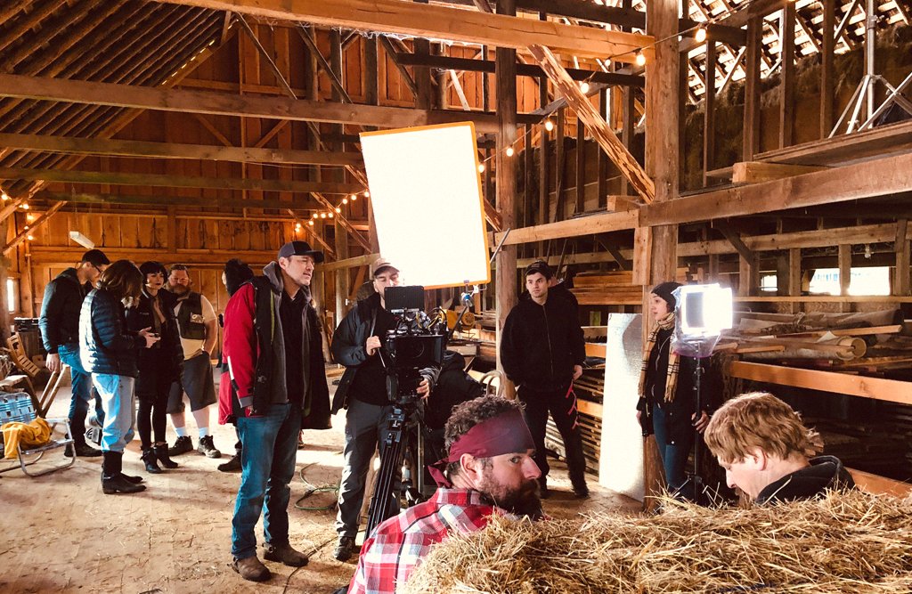 FIRESHOE's tweet photo. Filming the Fireshoe comedy Bigfoot Killed My Wife inside a historical barn that was built during World War I. #bigfootkilledmywife #bigfootmovie #historicalbarn #behindthescenes #comingsoon https://t.co/tIfEgZWbIC
