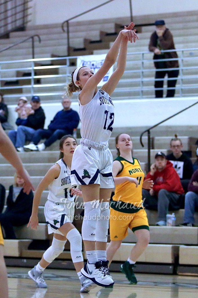 JrFeverSouth's tweet photo. Welcome back 2022 5โ8 Combo Guard Sierra Kemelgor (South Oldham) #WatchHerWork #CoachPhillips https://t.co/injQfy7cNq