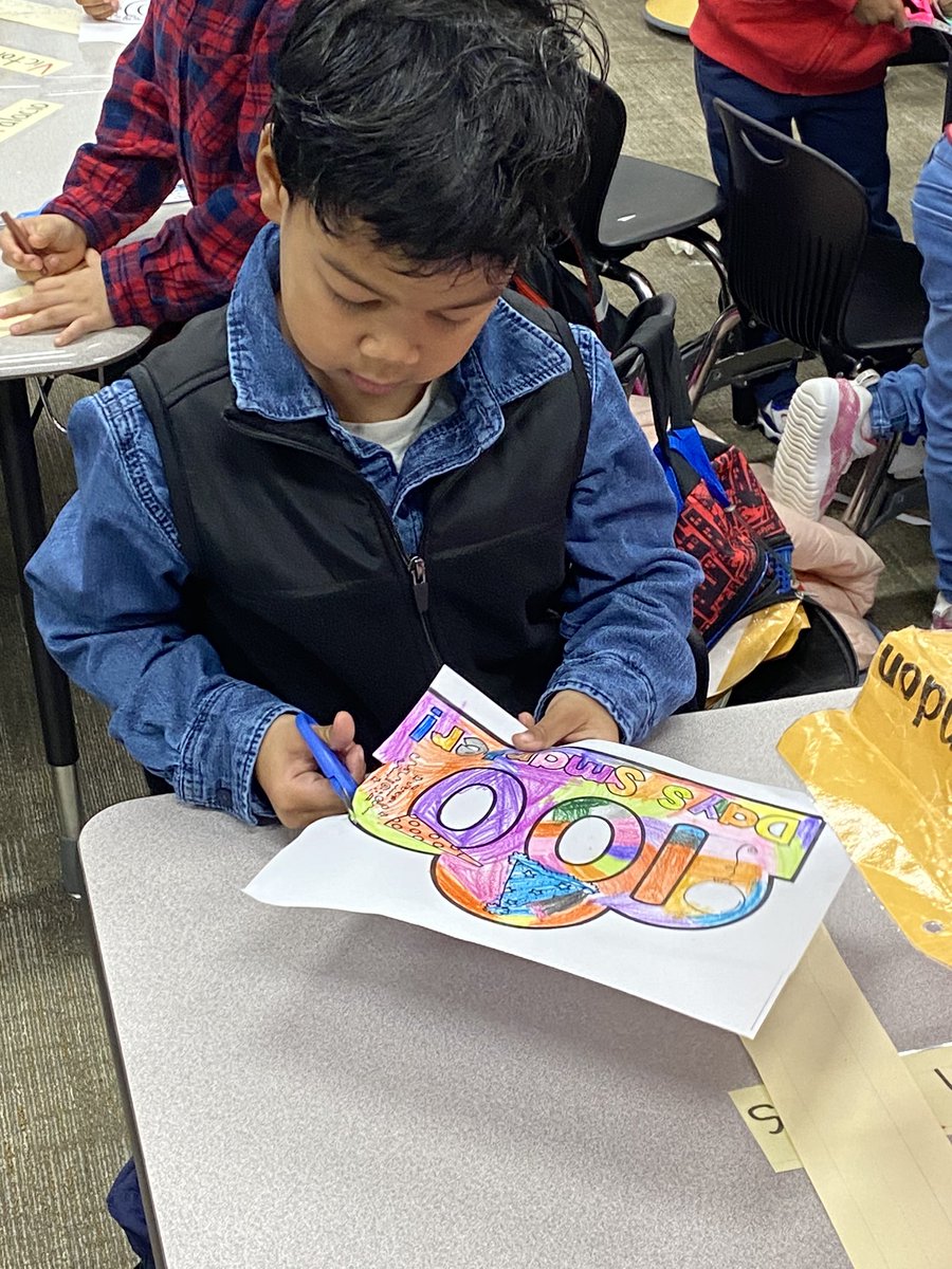AngelaGilchrie1's tweet photo. 100 days of Pre-K!!! @HooverCFISD @CyFairISD #Beahooverhero #CFISDspirit https://t.co/WsoAAXTb6n
