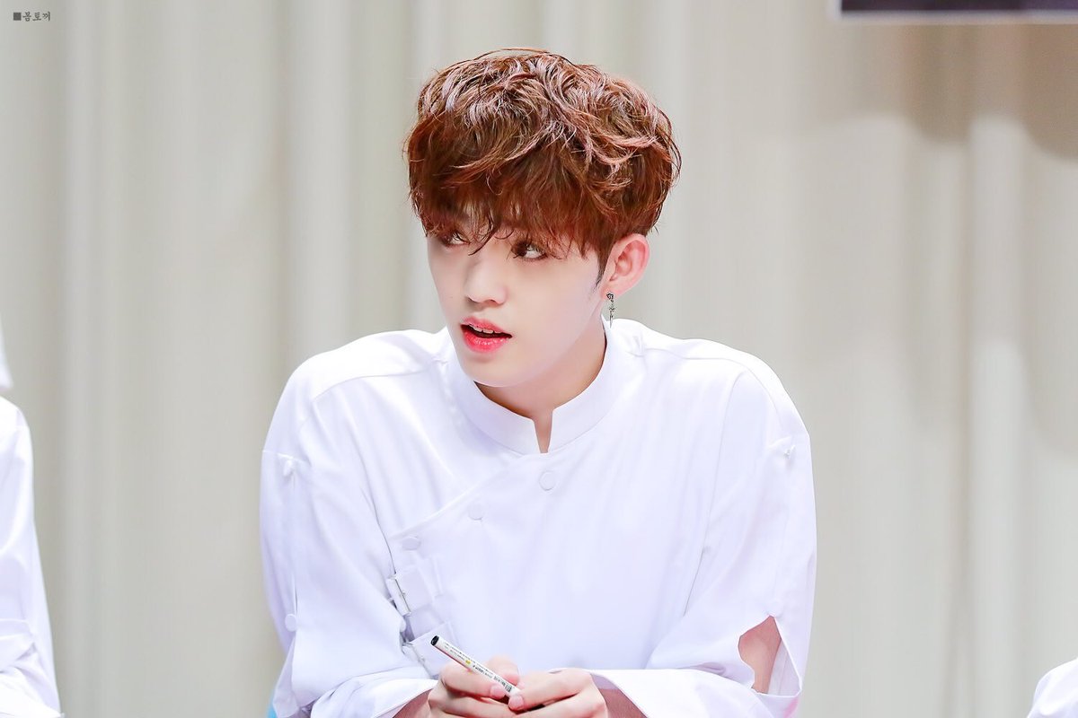 Севентин данс. Адор ю. Адор ю. Адор ю. Севентин группа 2021.