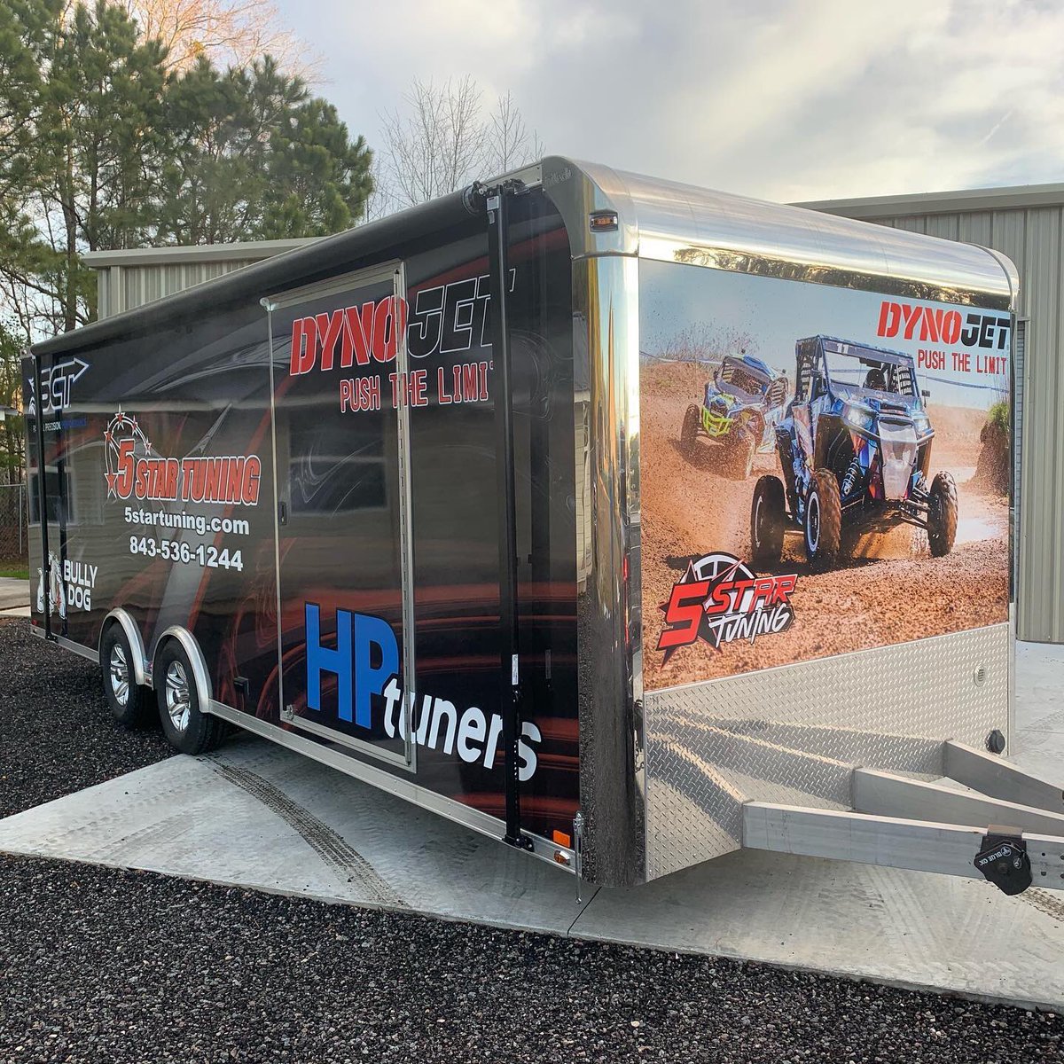 rayzesst's tweet photo. A little more wrap work we did on another one of the 5 Star Tuning Enclosed trailers. #rayzesst #5startuning  @ 5 Star Tuning https://t.co/jbbOruQlwk