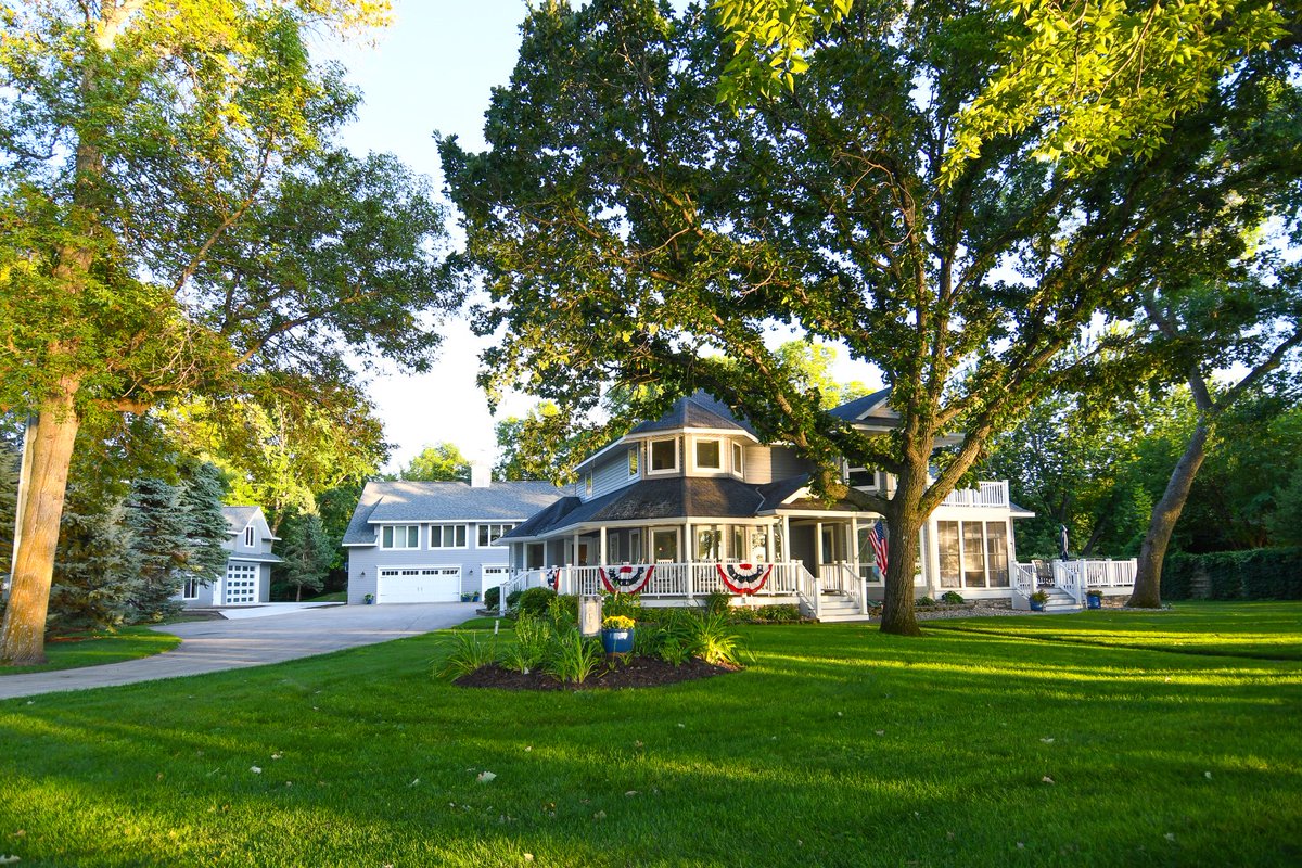 HighPointHMN's tweet image. Minnewaska Beauty... Multiple phases of remodeling and addition. 
Home Show Season: visit us at Lk Home &amp;amp; Cabin, Fargo Home Show and St. Cloud Home Show