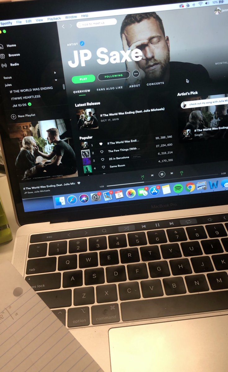 fallingforhulia's tweet photo. 100M SO SOON OMG SO PROUD OF YOU GUYS @juliamichaels @jpsaxe #streamITWWE https://t.co/rTosP0LusS