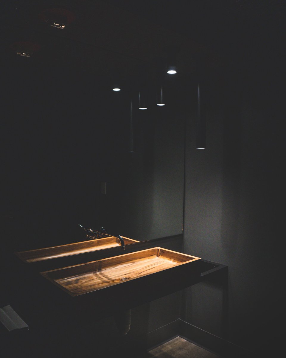 Do you have a favorite restaurant restroom in the Bay Area?

instagram.com/p/B8K20iBhJ59/…