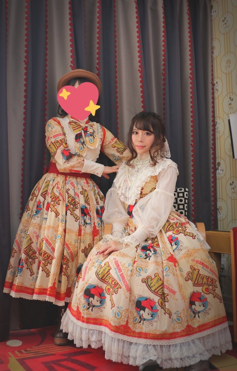 かぢゅまうす 10 28 11 19 2日目は先日作ったミッキー カンパニーのバンダナリメイクワンピでイン そしてお友達が第1弾を着てくれたから揃ってイン出来たの この為に2着目を作ったと言っても過言ではない 勿論一緒にミキカンも行ったよ
