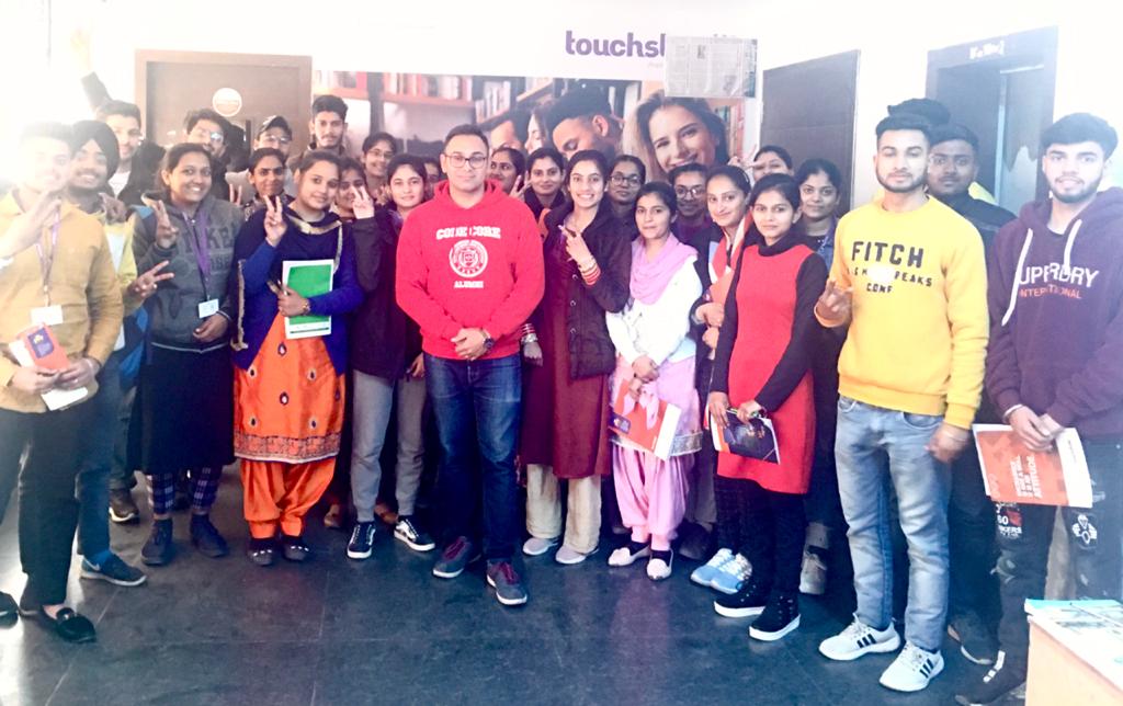 TouchstoneEdu's tweet image. Representatives from CodeCore College came to @TouchstoneEdu, Nawanshahr for the on-spot admission guidance seminar.
It was an enlightening session for the students who want to study in Canada.
THANK YOU FOR MAKING THIS EVENT A HUGE SUCCESS!
#CodeCore #Seminar #Touchstone
