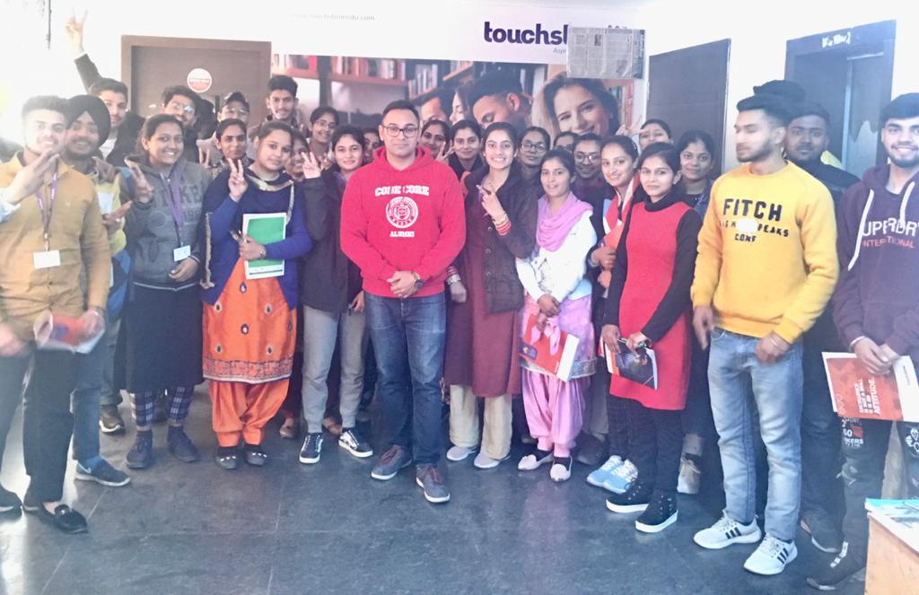 TouchstoneEdu's tweet image. Representatives from CodeCore College came to @TouchstoneEdu, Nawanshahr for the on-spot admission guidance seminar.
It was an enlightening session for the students who want to study in Canada.
THANK YOU FOR MAKING THIS EVENT A HUGE SUCCESS!
#CodeCore #Seminar #Touchstone