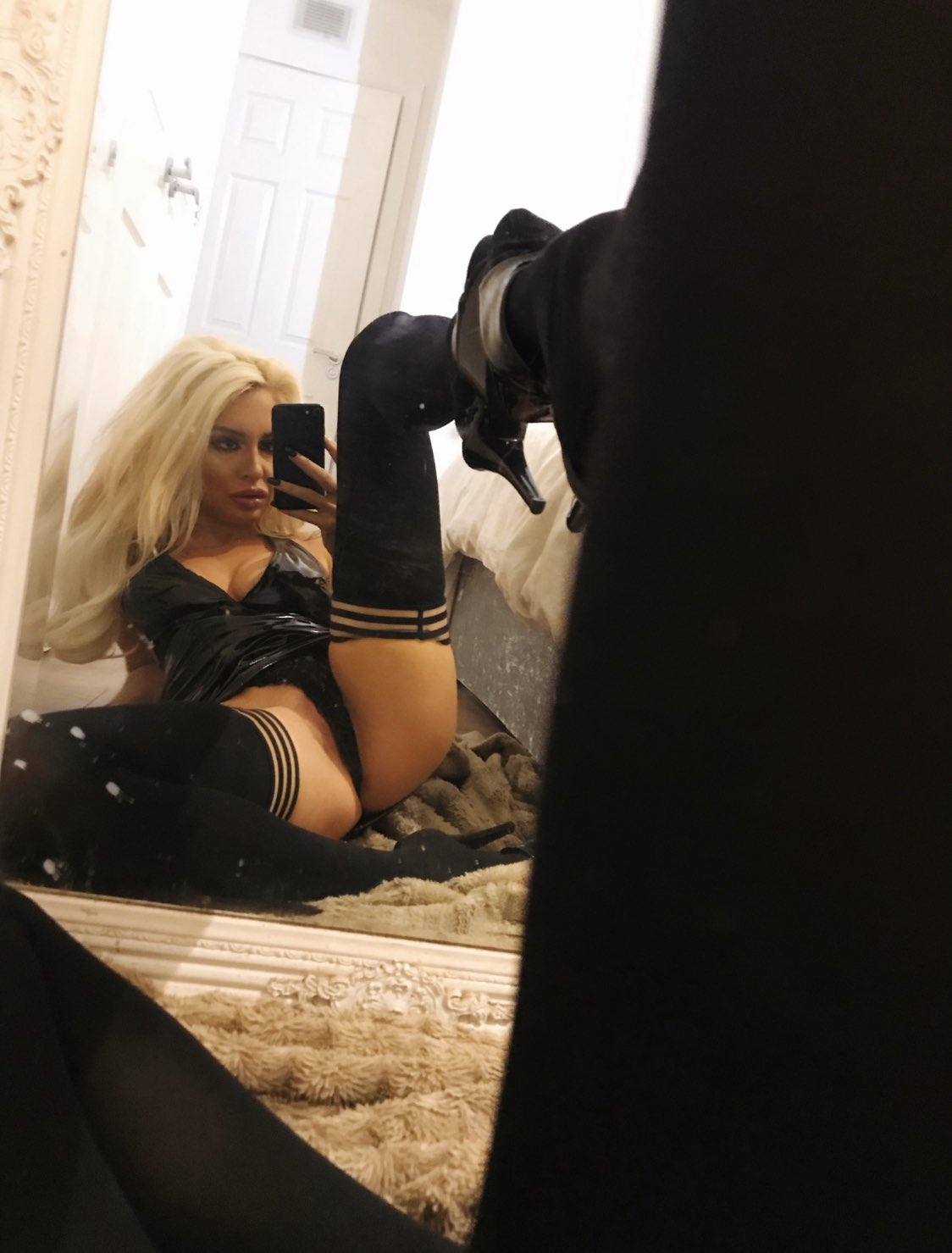 chloe tami on X: "Go check out all my hot new content  https://t.co/J8KjqnhK6C https://t.co/tEAMM4HG5A" / X
