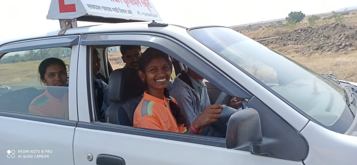 MannDeshiOrg's tweet photo. At the #MannDeshiChampions #YouthDevelopment Centre, run with the support from #RYTHMFoundation, we are offering driving lessons to our girls - giving them their license to freedom. https://t.co/XDko9tdlpO
