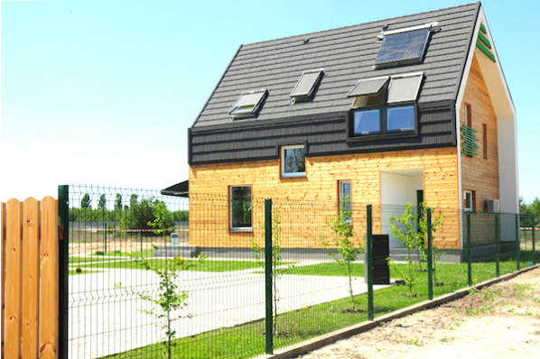 autrementaci's tweet photo. Entre soucis d’#écologie et d’#économies, le secteur de l’immobilier est toujours à la recherche de matériaux et techniques innovants permettant de consommer moins d’énergie. Mission accomplie avec la #MaisonPassive. https://t.co/N8nHHOXeXG https://t.co/37rXRllLlO