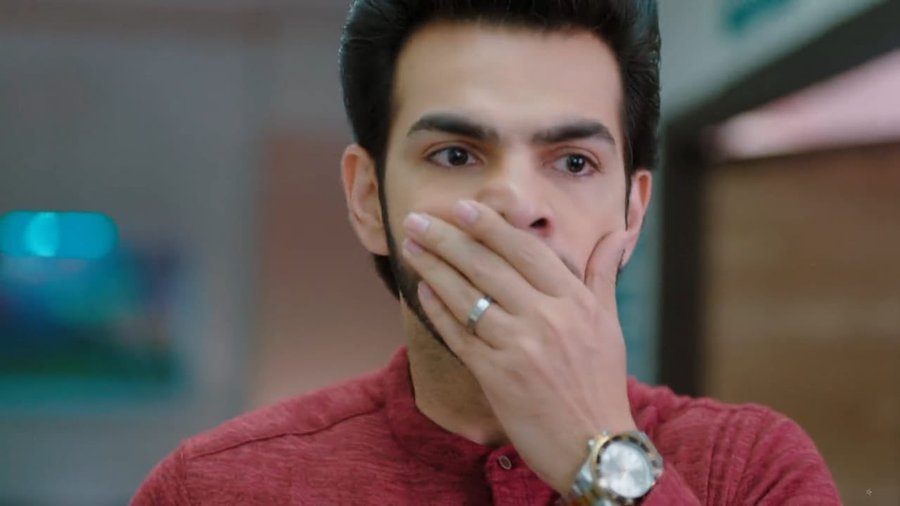 Another appreciation post for  @karanvgrover22 's delicate fingers