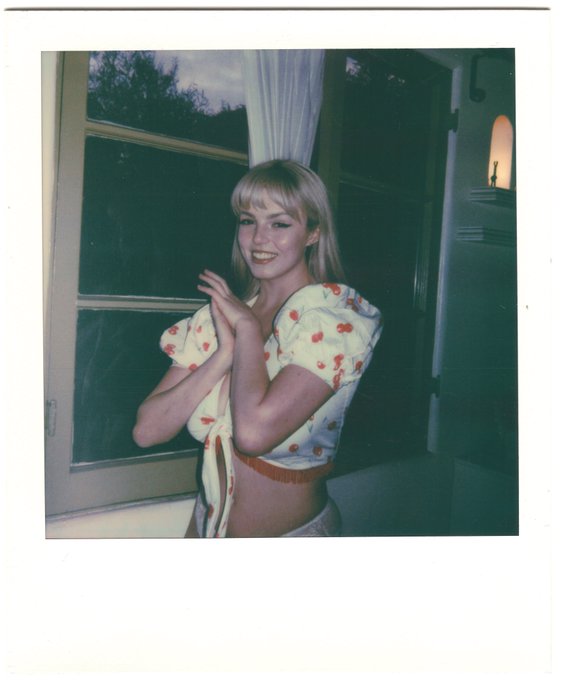 i'm your ch-ch-ch-cherry bomb!! https://t.co/iMhu1x4Yt0