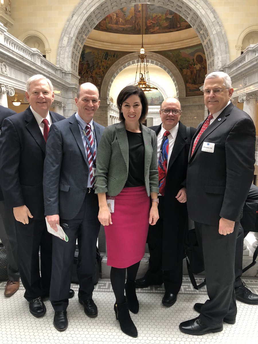 VoteSuz's tweet photo. I care about making healthcare more affordable for Utah families.
So, what better way to celebrate Doctor's Day at #utleg than to pass healthcare reform bill HB195 out of committee.
Thanks to the docs who joined us at the @UTStateCapitol! #utpol #utmed #GreatestProfession https://t.co/7ISl00CYRI