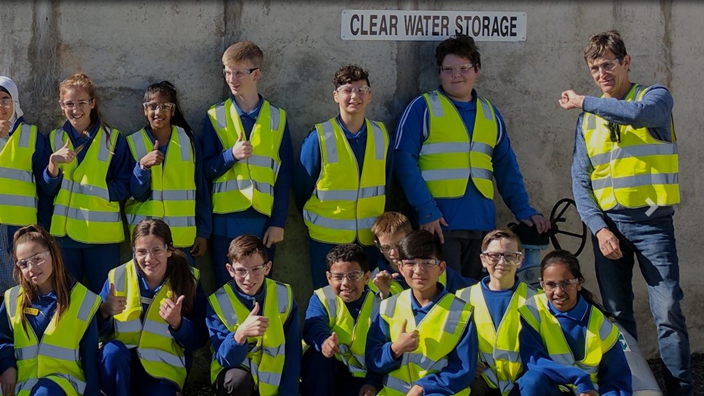 SandroDemaio's tweet photo. How good is this!
#Shepparton’s St George’s Road Primary School is starting the school year as a ‘water only school,’ ensuring students build long-term healthy habits.
They agree that sugary drinks don’t belong in schools.
Well done Shepp!
#rethinksugarydrinks #healthyoptions https://t.co/k6OHzFhgiB