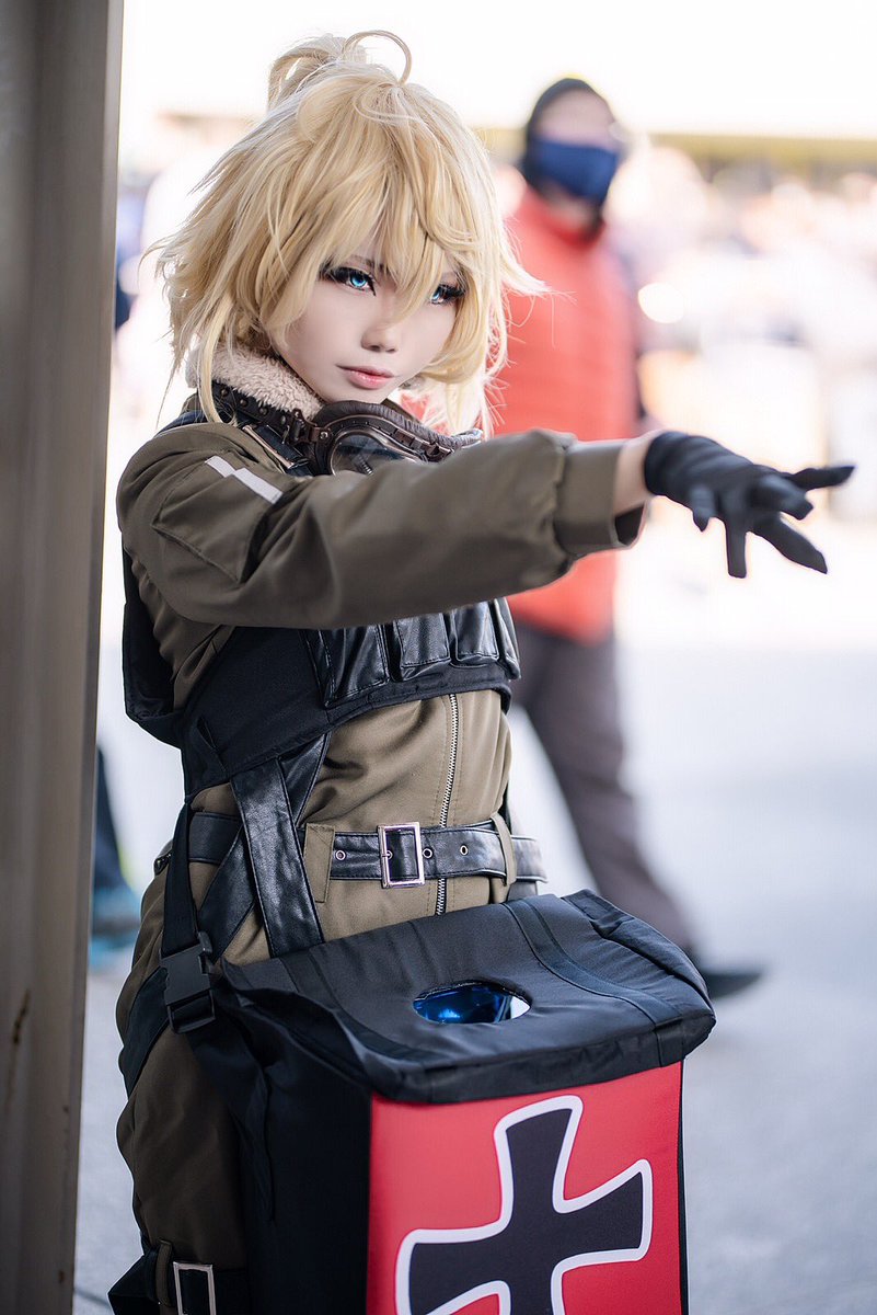 前へ さらに前へ ターニャ デグレチャフ Photo 李昆達 Kiku 菊壱 𝔨𝔦𝔨𝔲 27日珈琲イベントのイラスト