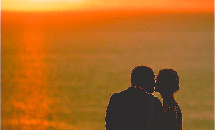 HT_Grill's tweet image. ⁞⁝✦⁞⁚𖣊⁚⁞✦⁝⁞ CELEBRATE LOVE 💘 Join #HTGrill for a 3 Course Valentine’s Day Dinner Friday | February 14th 4pm-11pm $49++ Reservations Needed - When booking through Resy please select # of guests &amp;amp; seating time 310.791.4849  ☙𒁯➶🥂➶𒁯❧ #IrishForAll || 📸 @mikecolon