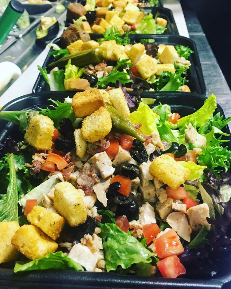 heathersalvrino's tweet image. Our salads are always fresh &amp;amp; delicious! 😋

grilled chicken &amp;amp; bacon salad ~ chopped grilled chicken breast, fresh bacon bits, black olives, cheddar cheese, tomatoes, crutons

#pandf #plainandfancysandwiches #fresh #friendly #local  #chicken #bacon #yum