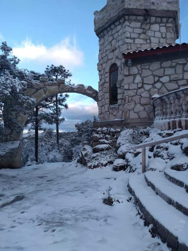 Chihuahua Tiempo Severo On Twitter Asi Lucen Las Barrancas Del Cobre Con La Fuerte Nevada Por La 8va Tormenta Invernal En El Estado De Chihuahua