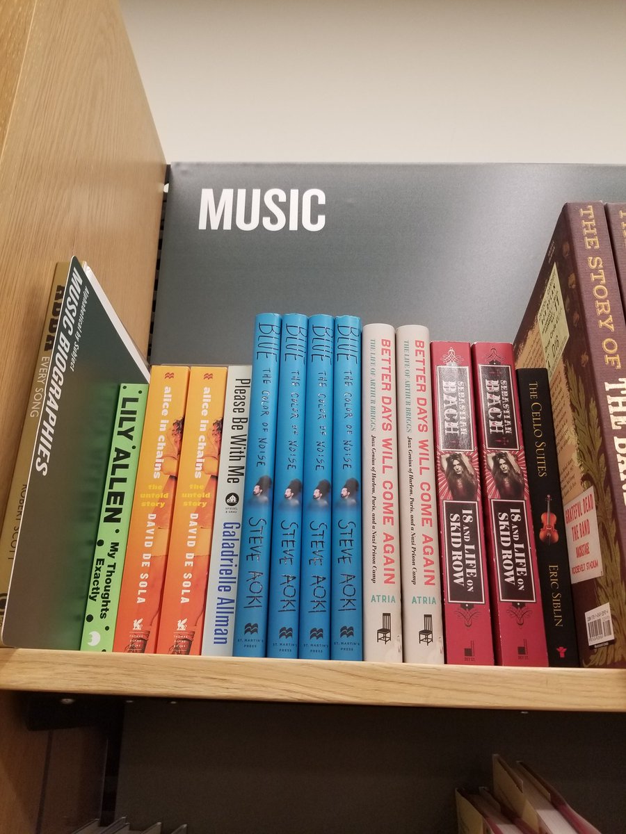 DanielPaisner's tweet photo. when your book is not shelved properly...
#Blue #TheColorOfNoise @steveaoki #memoir #amwriting #amghostwriting #amreshelving #edm https://t.co/OXHN0a1BHM