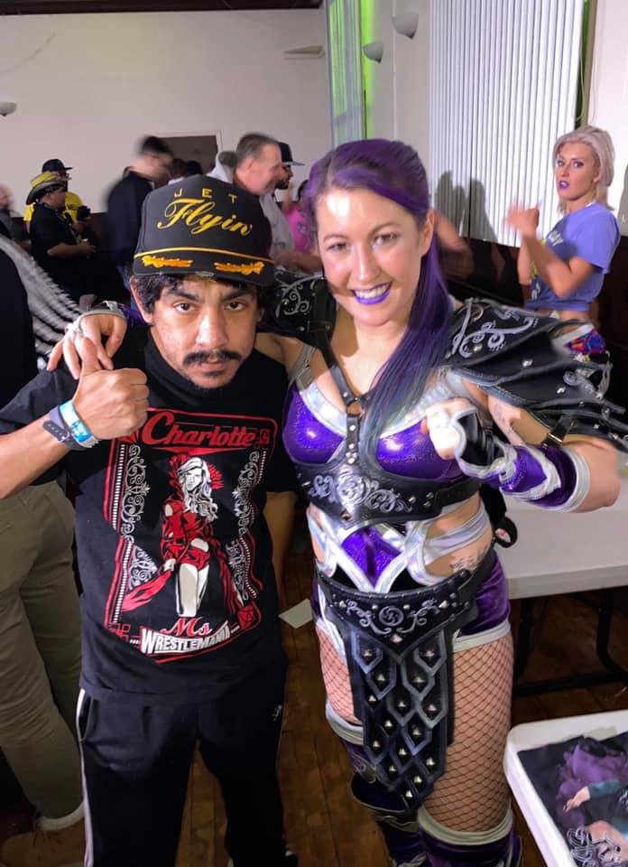 DasWonderGecko's tweet photo. great to meet @TheRileyShepard who put one heck of battle against D.C epic photo bomb by @Ray_lyn as well lol #RileyShepard #GladiatoroftheGeeks #BriiCombintionWrestling #CharlotteFlair #NYCWWomensChampion #Shine https://t.co/BYxfJ4Z0M5