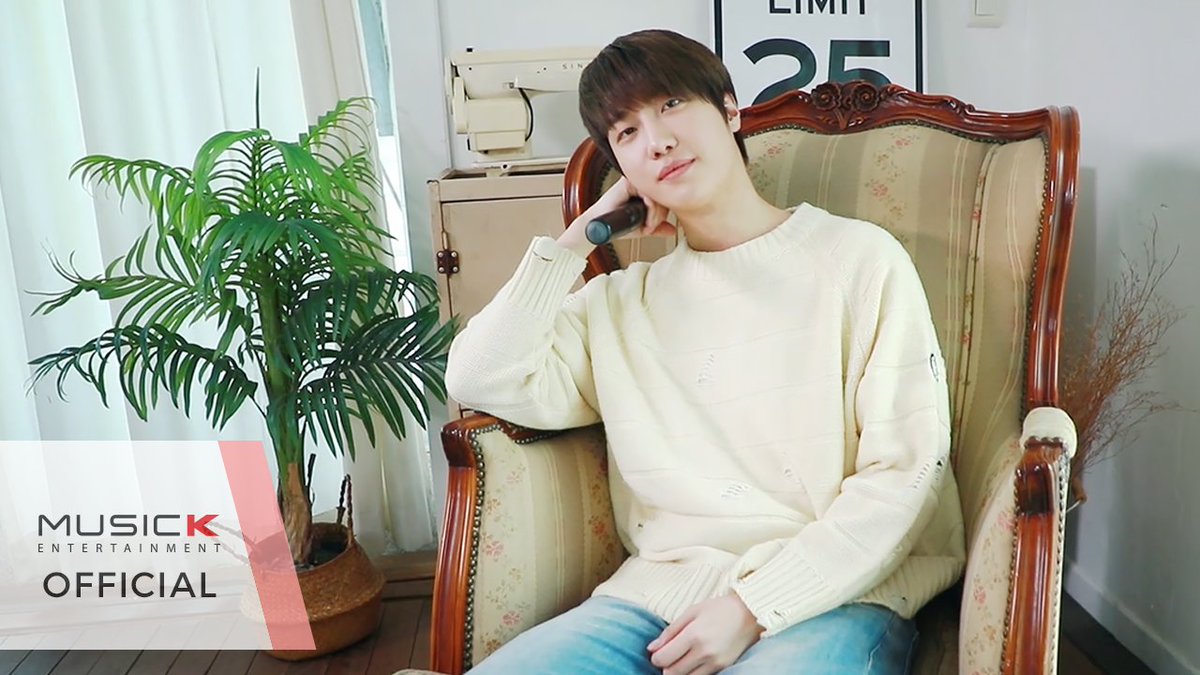 official__IZ's tweet image. [#아이즈] #LIVE_CLIP
[SPECIAL] 아이즈(IZ) &apos;The Day&apos; LIVE CLIP (Vocal JIHOO ver.)

📹 youtu.be/EvUw86mzO30

#IZ #THE_IZ #더아이즈 #TheDay #더데이 #지후 #JIHOO #우수 #WOOSU #현준 #HYUNJUN #준영 #JUNYOUNG