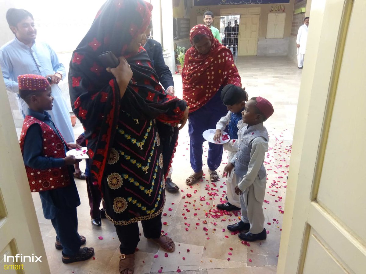 tanzilabari24's tweet photo. Visiting orphanage center Matli 
@AAliZardari @FaryalTalpurPk @BBhuttoZardari @BakhtawarBZ @AseefaBZ https://t.co/HtFnabeMaT