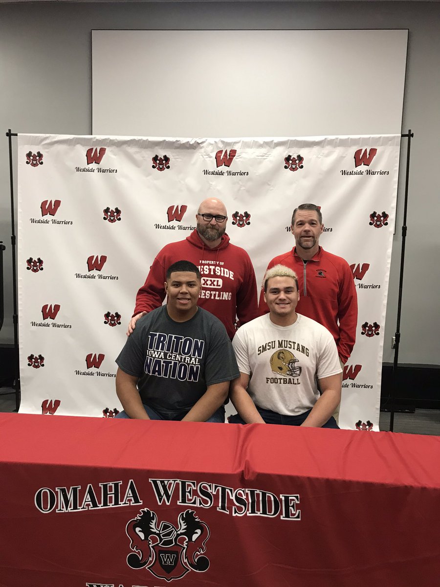 WHS_WarriorFB's tweet photo. Proud of @J_mcmilly and @AshtonTravis78 going to the  next level.  #six #rep #A414A https://t.co/YbFCa1oDPE