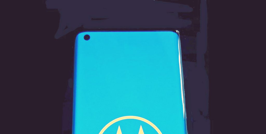 NishantBareilly's tweet image. #Motorola's Next Flagship #5G Phone with a Curved Waterfall #90Hz Display Spotted, Could have #Snapdragon 765 or Snapdragon 865. #moto