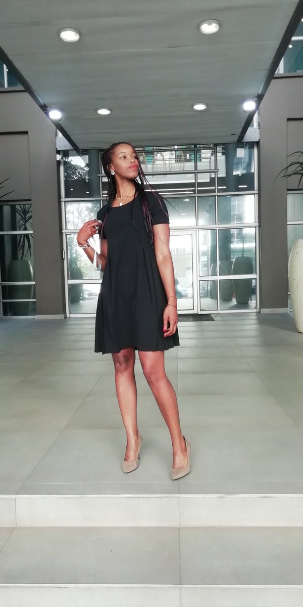 MarcomContriver's tweet image. #6thFebruary
🙏Happy 40th to me🎊

#phatjoeandthefamily  @NonalaTose @LonwaboNkohla If you can, kindly play: Born For This by HHP ft Teargas &amp;amp; Liquid deep