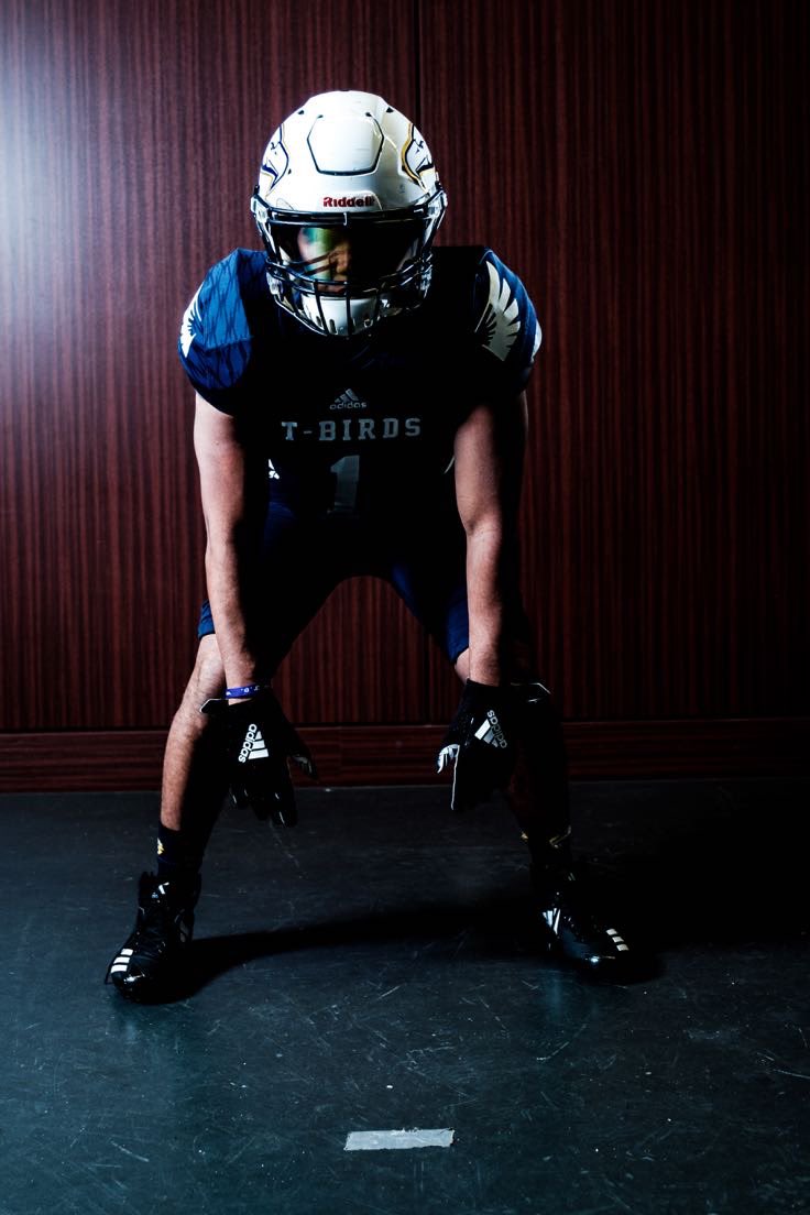 Thanks to all of the coaches that have coached me throughout my football career, and thanks to my friends and family that have supported me. I would like to announce my commitment to further my football and academic career at the university of British Columbia. 🦅⚡️ <a href="/CoachNill/">Blake Nill</a>