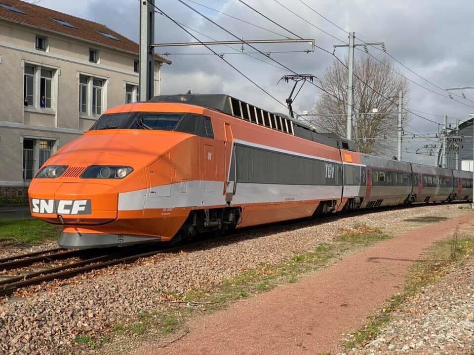 Train Driver Que De Souvenirs J Ai Pris Ce Train Depuis Tout Bebe Et J Ai Voyage Dans Toutes Ces Livrees Une Page De La Grande Vitesse Se Tourne Sncf Tgv T Co 9nobe8i8vs Train Driver Que De Souvenirs J Ai Pris Ce Train Depuis Tout Bebe Et J Ai Voyage Dans Toutes Ces Livrees Une Page De La Grande Vitesse Se Tourne Sncf Tgv T Co 9nobe8i8vs