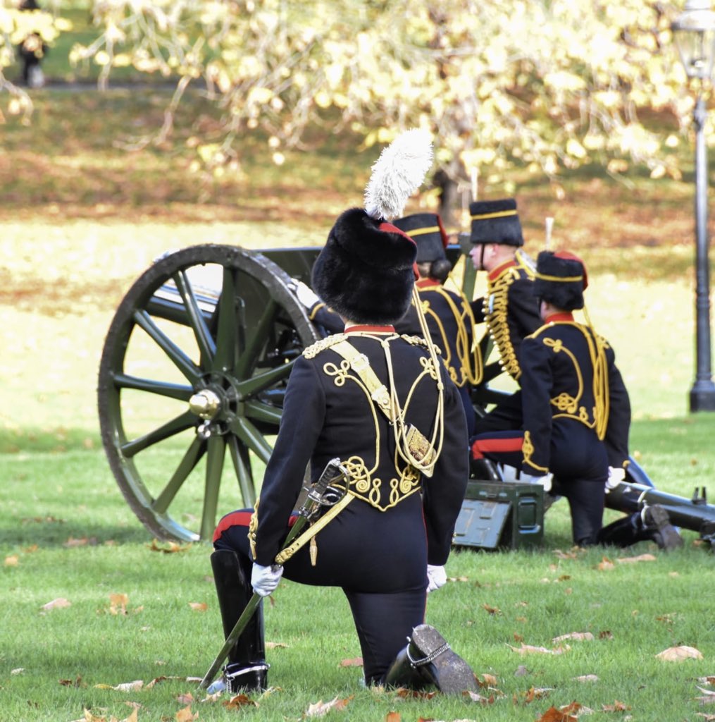 Today is the day!

Happy Accession Day to HM The Queen - please come and join us in Green Park at midday today as we mark the occasion with a 41 Gun Royal Salute! 

#horsegunners 

#kingstroop #army #london #royal #royalsalute