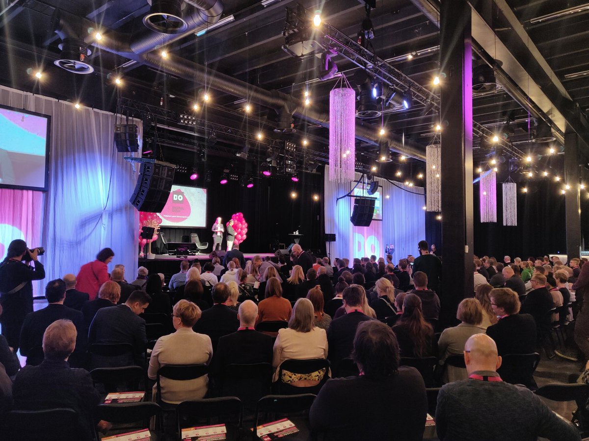 Hyvää huomenta Twitter :) Tämän päivän ja samalla Digital Oulun starttaa <a href="/THRaisanen/">Tiina Räisänen</a> Oulussa  :) #do2020 #oulu #digi
