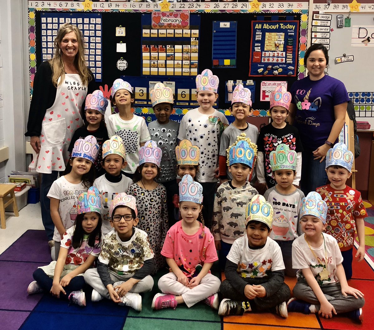 100th Day fun Carson style! <a href="/NISDCarson/">Carson Elementary</a> #carsonlegends #100thdayofschool