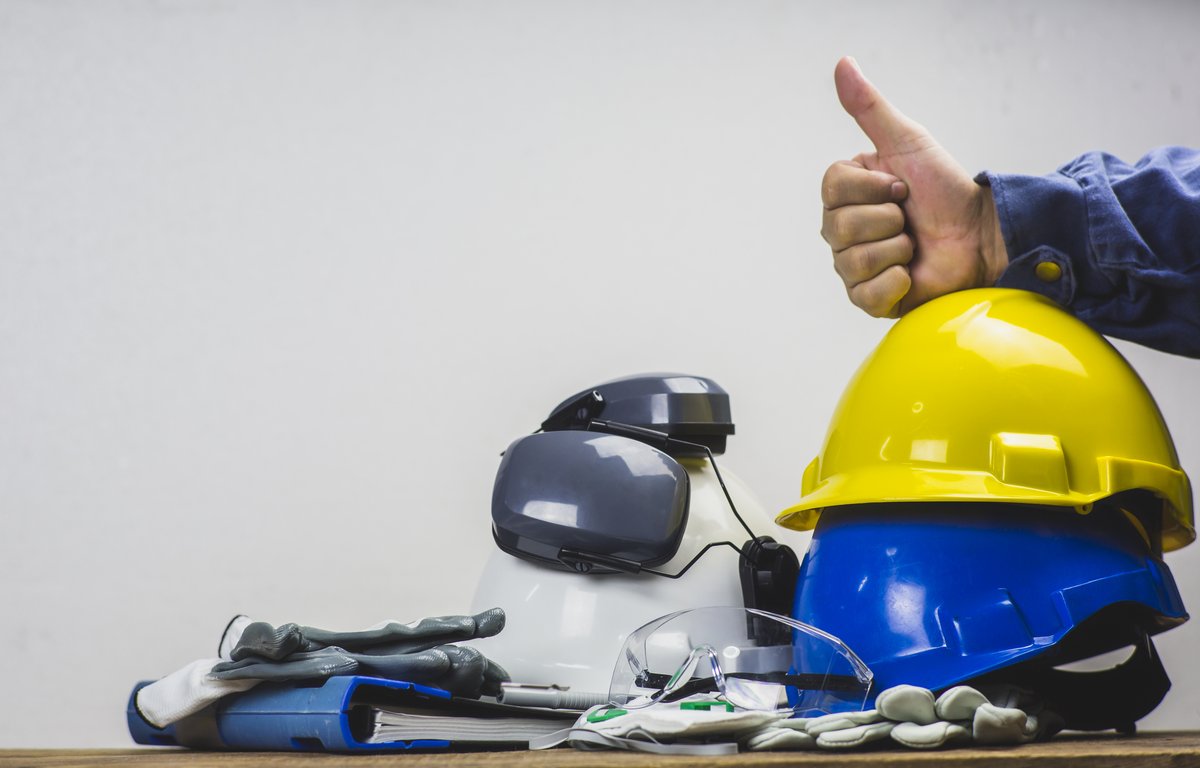 IA_ChemSafety's tweet photo. PPE is enforced when there is no other possible way to prevent injury and refusing to use it is putting you in harm's way
https://t.co/PZLFr0SzT6 https://t.co/P7wWNu4FK8