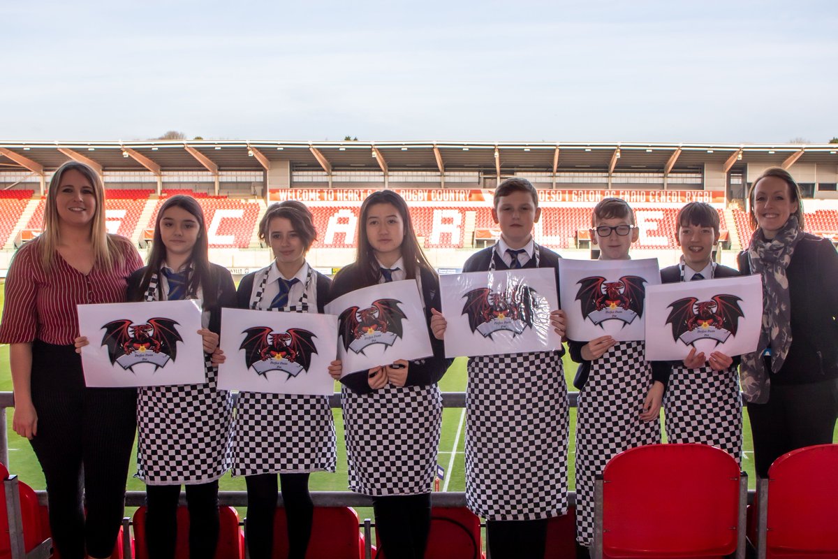 Very proud of this group of Year 9 students from @glanymorschool for taking part in the @BITCCymru @TastyCareers challenge yesterday. Thank you to @careerswales and @castellhowell for arranging such a brilliant event #businessclasspartnership #schoolengagement