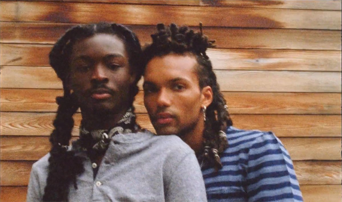 ual_insights's tweet photo. Video Picks: Campbell Addy- Redefining black masculinity⁠
⁠
Check out this shot film from Dazed featured photographer, Campbell Addy.⁠ 
🔗 ➡️  ⁠https://t.co/YmHhbRtznv

#ualinsights #edition2 #video #videopicks 
⁠ https://t.co/qK9jMxuVsv
